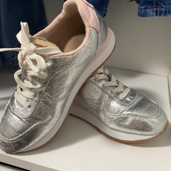 ZARA | Girls Sneakers - Picture 2 of 3